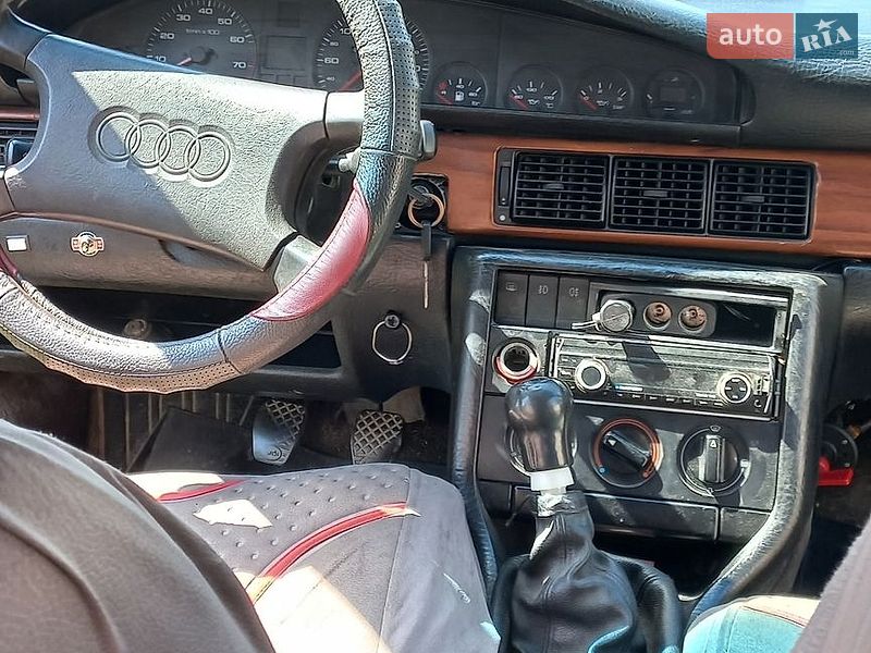 Audi 100 1988 Audi 100 1988