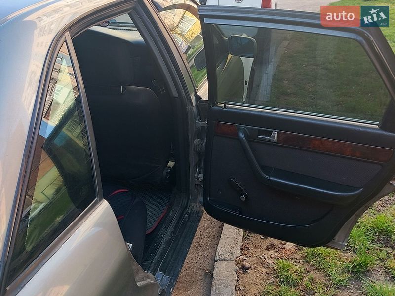 Седан Audi 100 1993 в Волочиске фото 5 Седан Audi 100 1993 в Волочиске