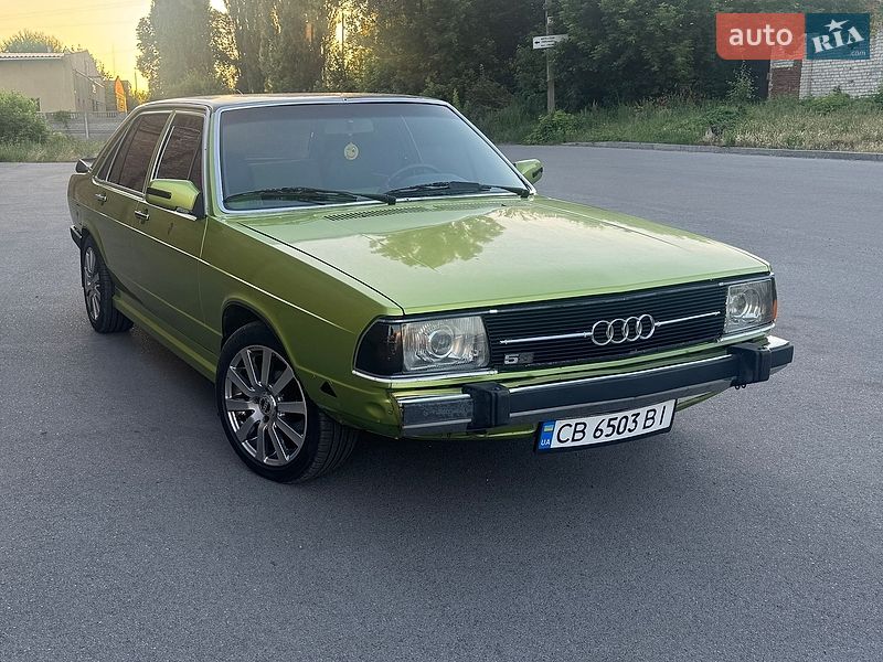 Audi 100 1981