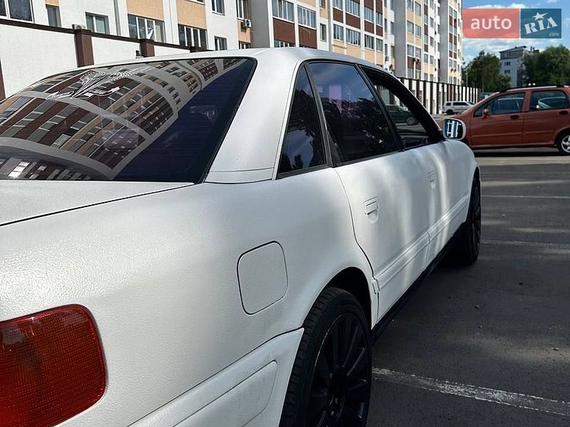 Седан Audi 100 1991 в Киеве
