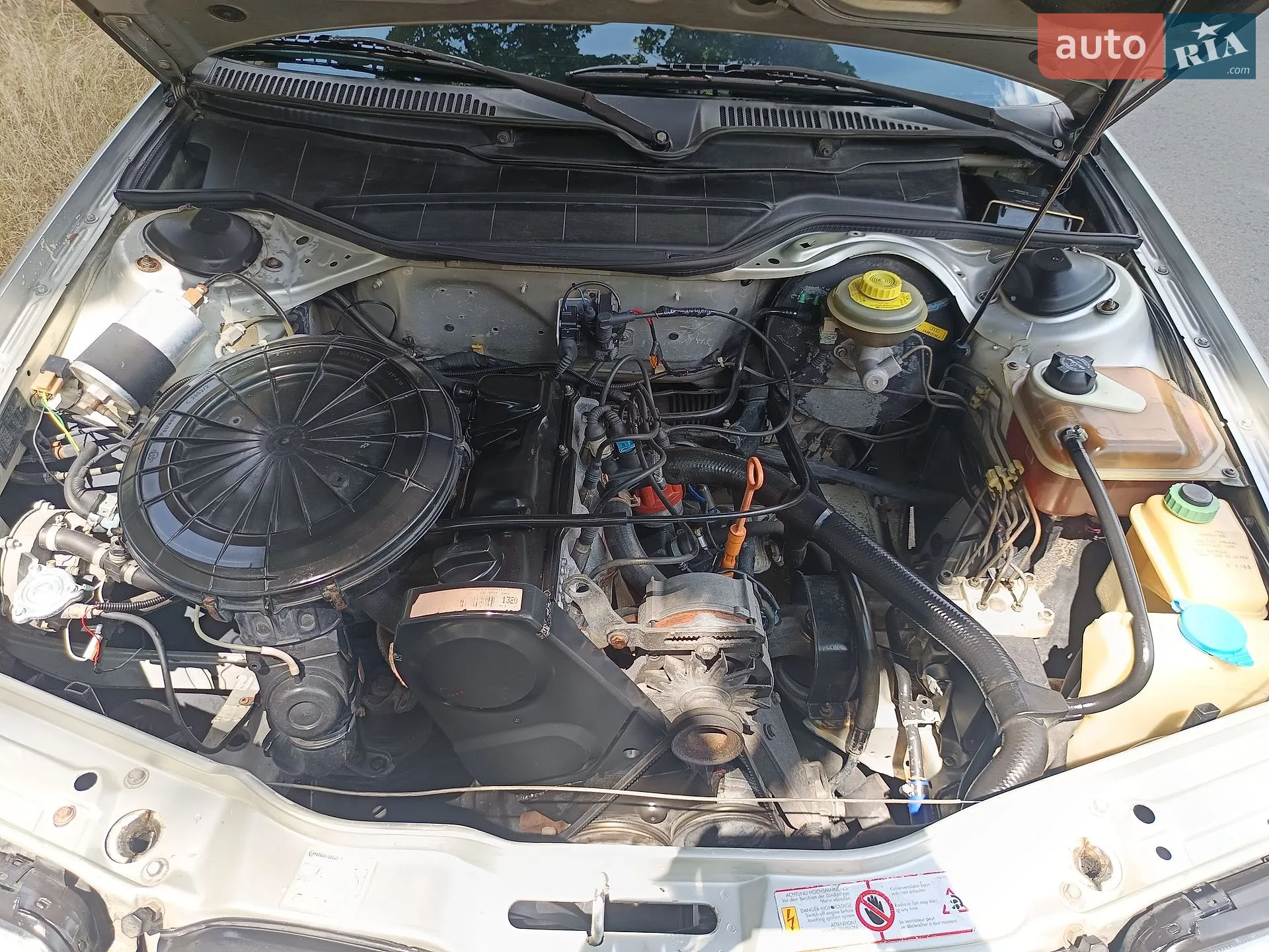 Audi 100 1992 VIN WAUZZZ4AZNN108334 фото оголошення 15 з 20