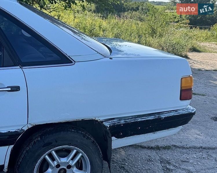 Седан Audi 100 1983 в Павлограде