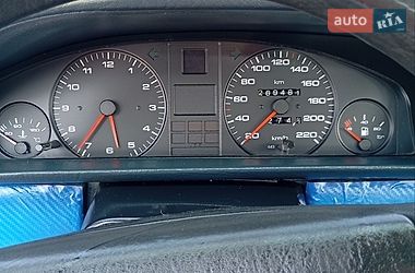 Седан Audi 100 1988 в Володимирі