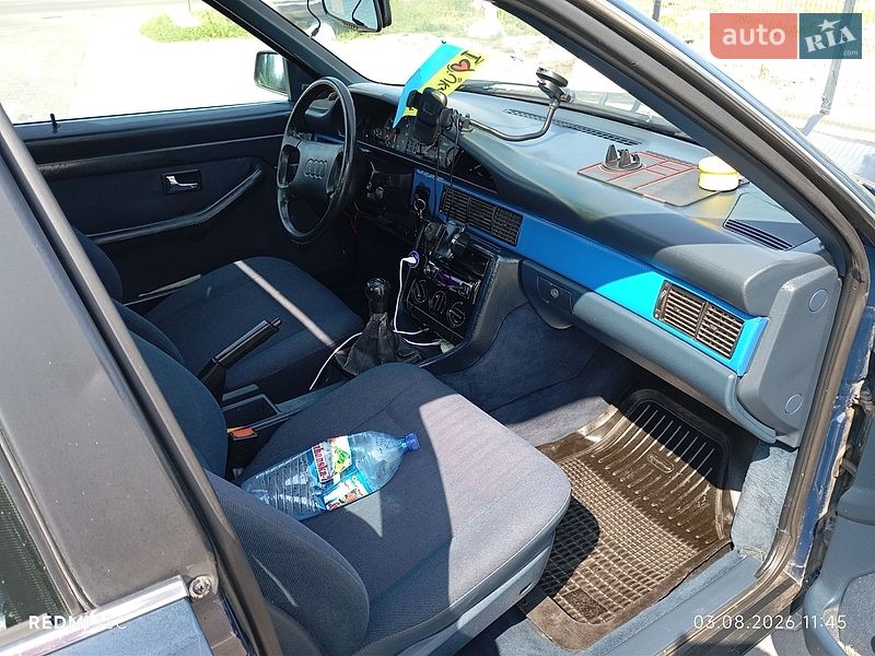 Седан Audi 100 1988 в Володимирі