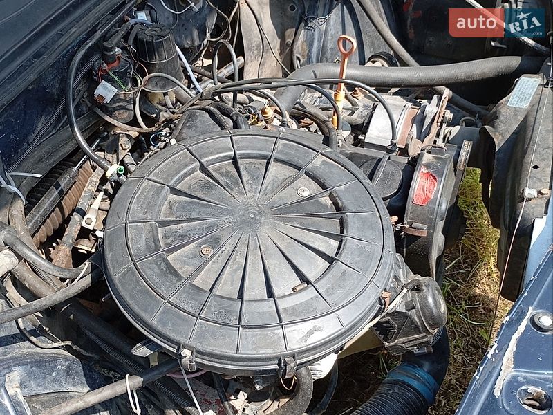 Седан Audi 100 1988 в Володимирі