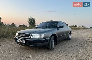 Седан Audi 100 1991 в Чорткове