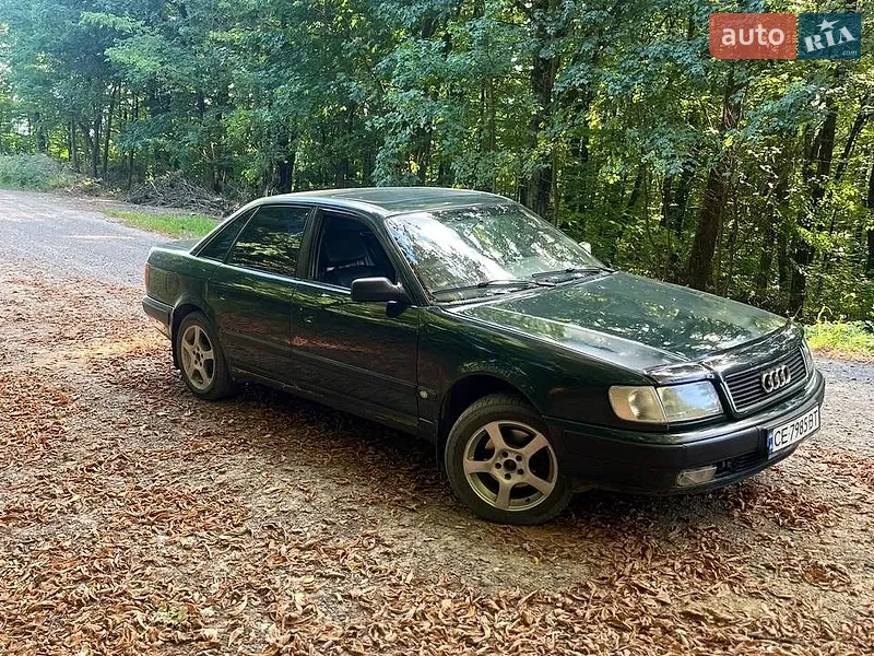 Audi 100