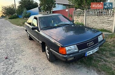 Седан Audi 100 1989 в Макарове