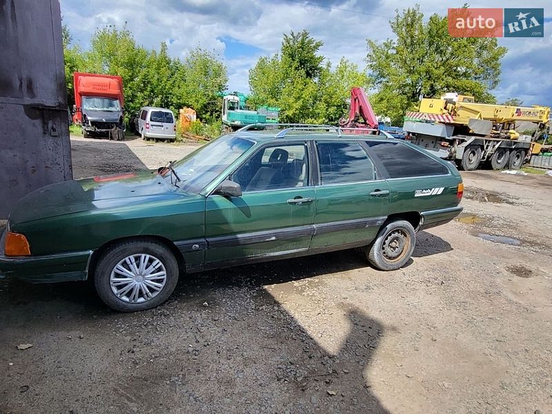Audi 100