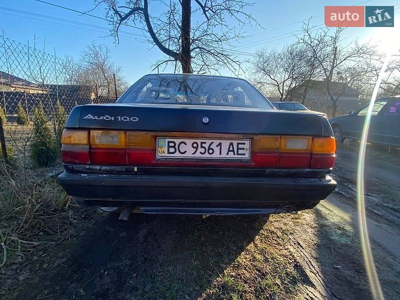 Седан Audi 100 1986 в Золочеве