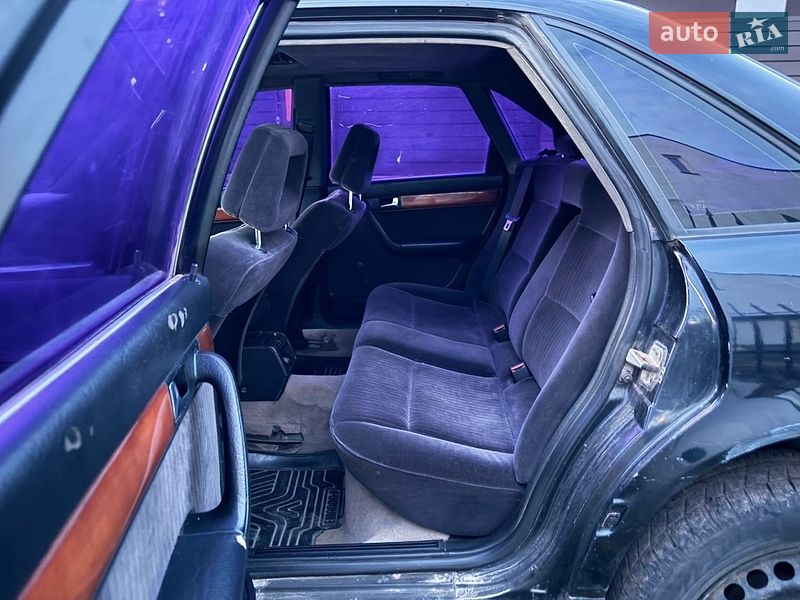 Седан Audi 100 1991 в Львові