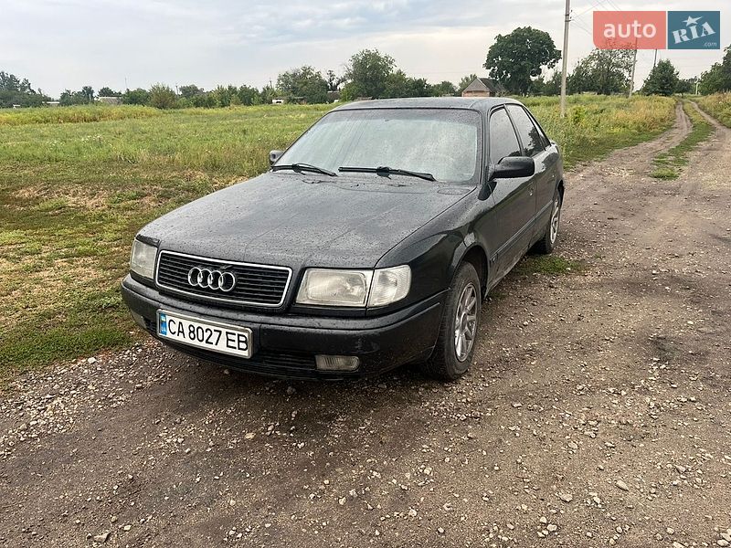 Седан Audi 100 1993 в Запоріжжі