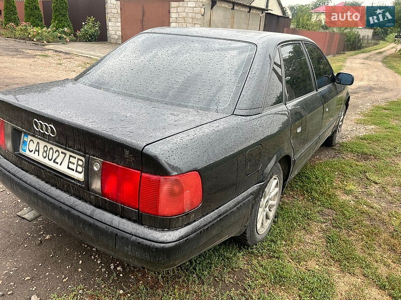 Седан Audi 100 1993 в Запоріжжі