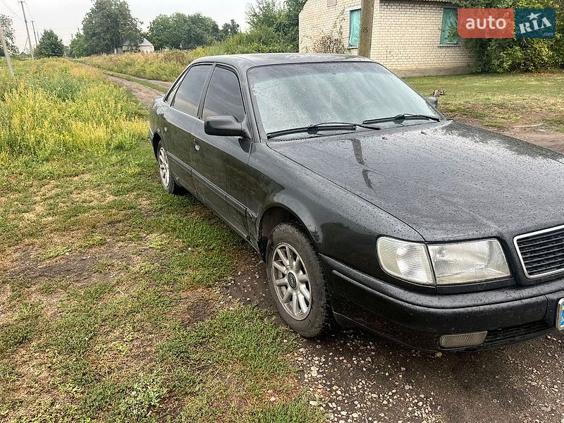 Седан Audi 100 1993 в Запоріжжі