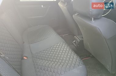 Седан Audi 100 1993 в Ромнах
