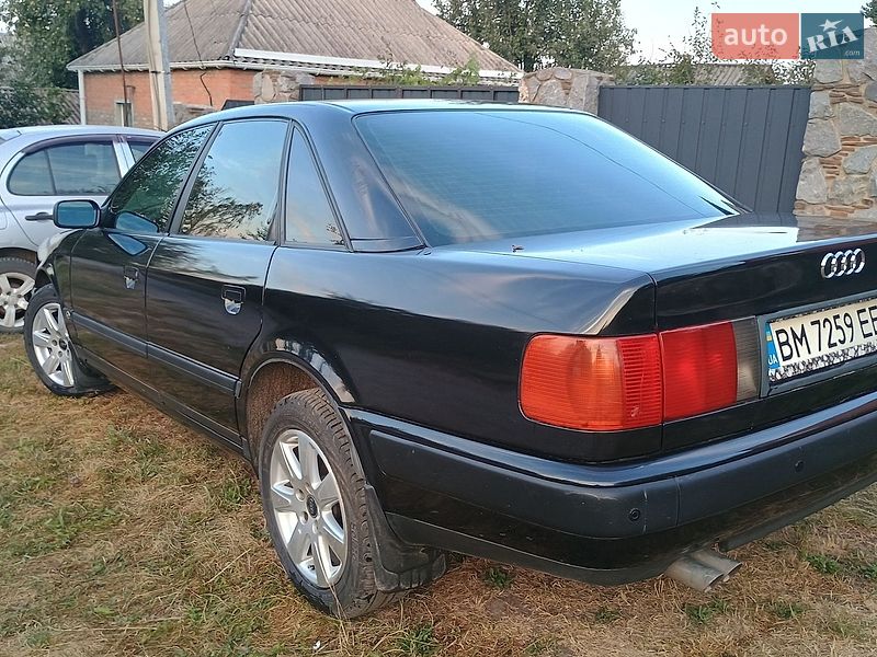 Седан Audi 100 1993 в Ромнах