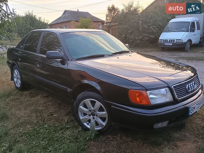 Седан Audi 100 1993 в Ромнах