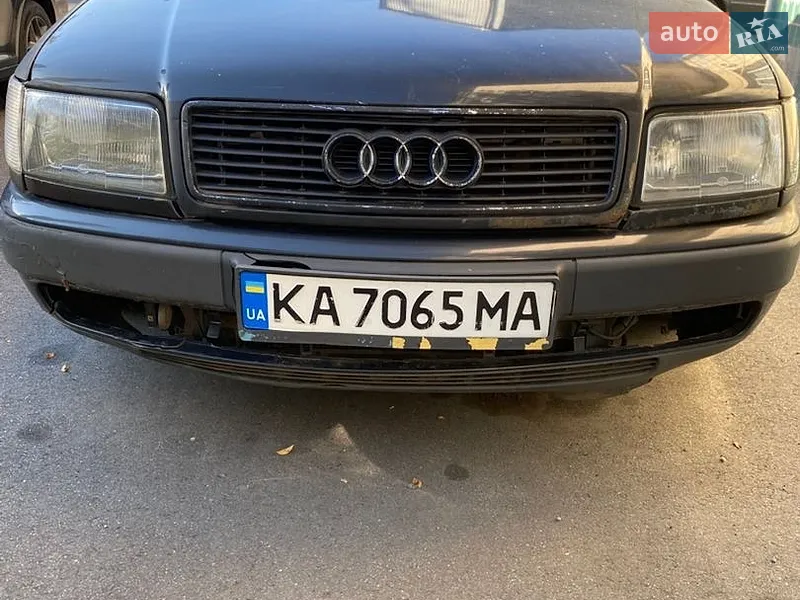 Audi 100