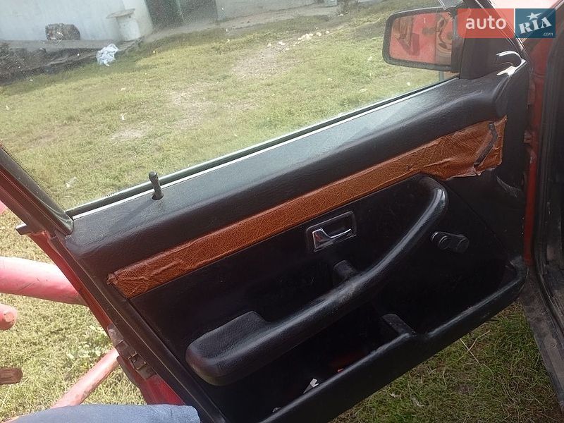 Седан Audi 100 1988 в Ровно