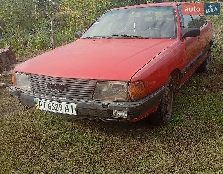 Седан Audi 100 1988 в Ровно