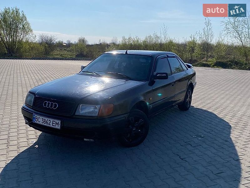 Audi 100 1992 Audi 100 1992