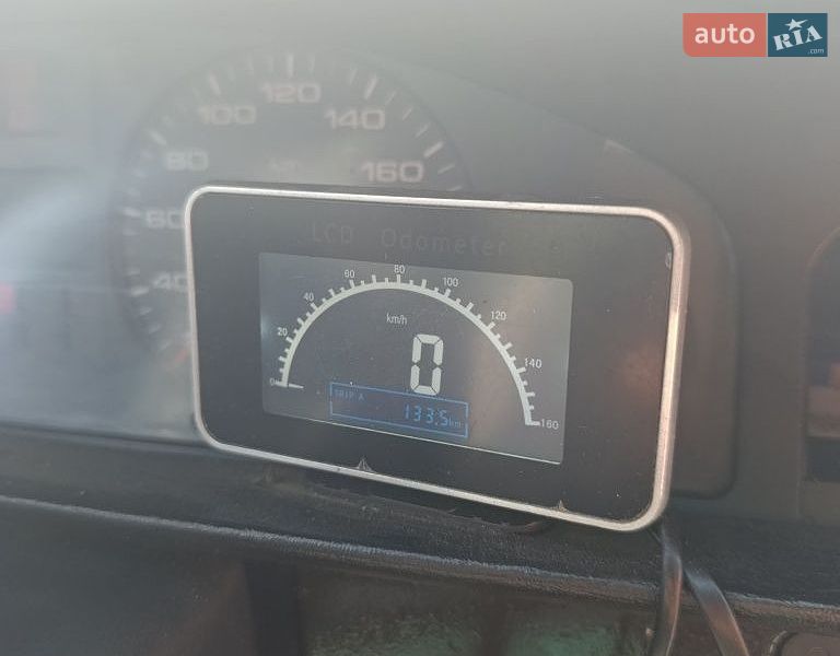 Седан Audi 100 1990 в Турийске