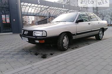 Audi 200  1989