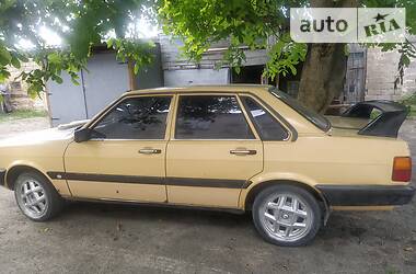 Audi 80  1985