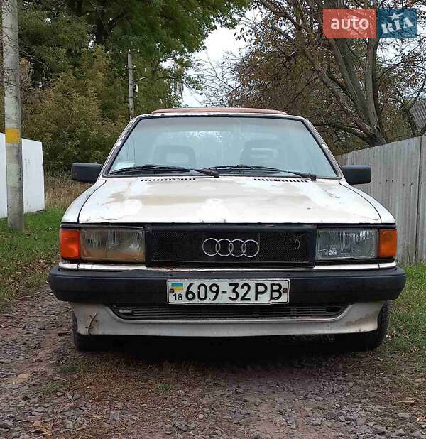 Седан Audi 80 1983 в Дубні