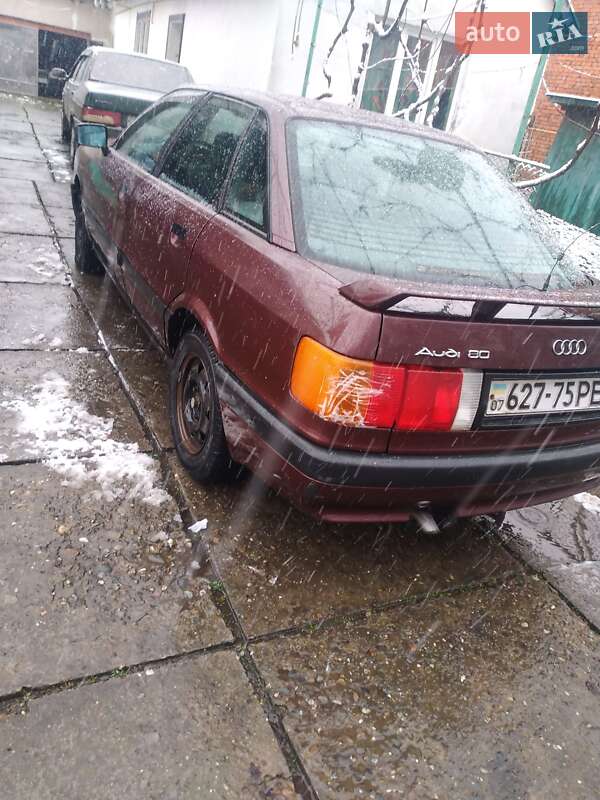 Седан Audi 80 1989 в Виноградове