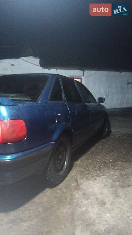Седан Audi 80 1993 в Первомайске