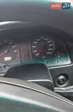 Седан Audi 80 1988 в Гоще