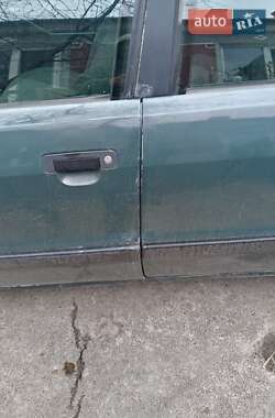 Седан Audi 80 1988 в Гоще