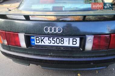 Седан Audi 80 1988 в Гоще