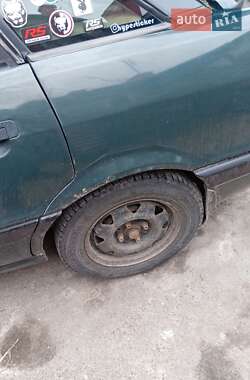 Седан Audi 80 1988 в Гоще
