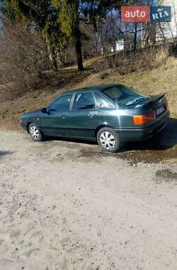 Седан Audi 80 1988 в Гоще