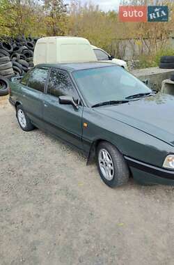 Седан Audi 80 1988 в Гоще