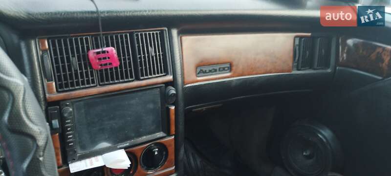 Седан Audi 80 1987 в Житомире
