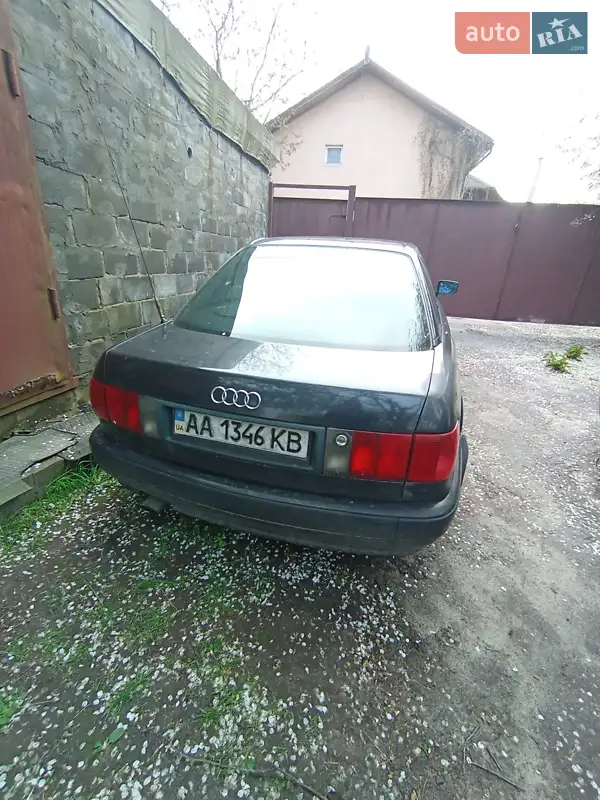 Audi 80