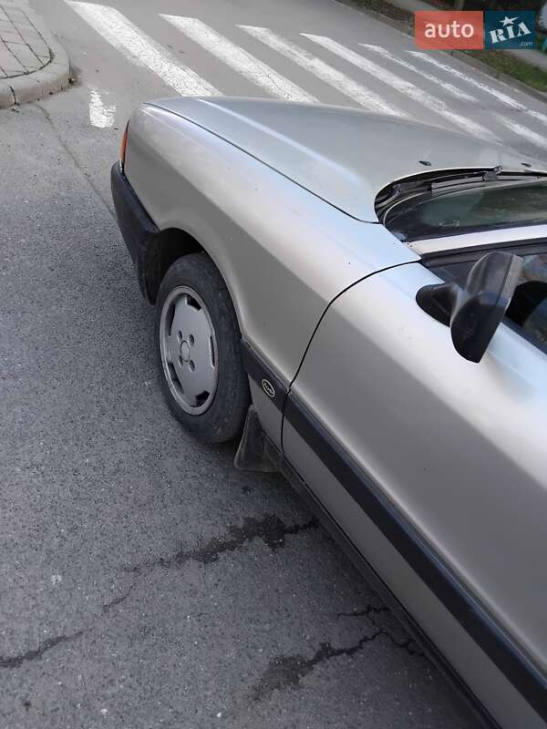 Audi 80 1988 Audi 80 1988