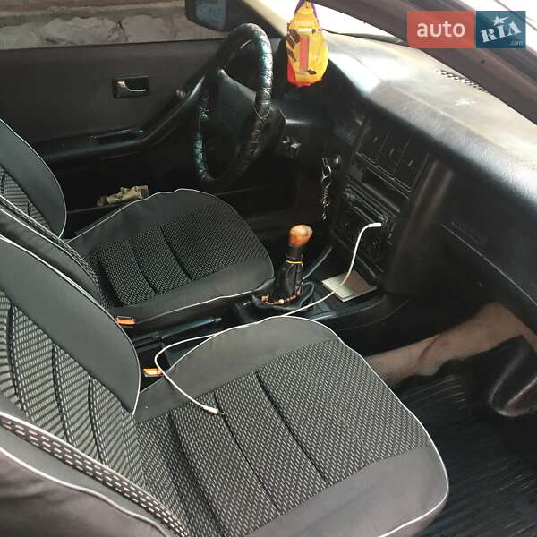 Седан Audi 80 1987 в Великом Березном