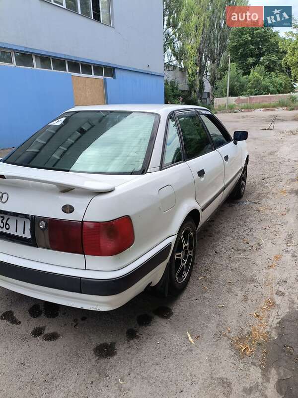 Седан Audi 80 1993 в Запорожье