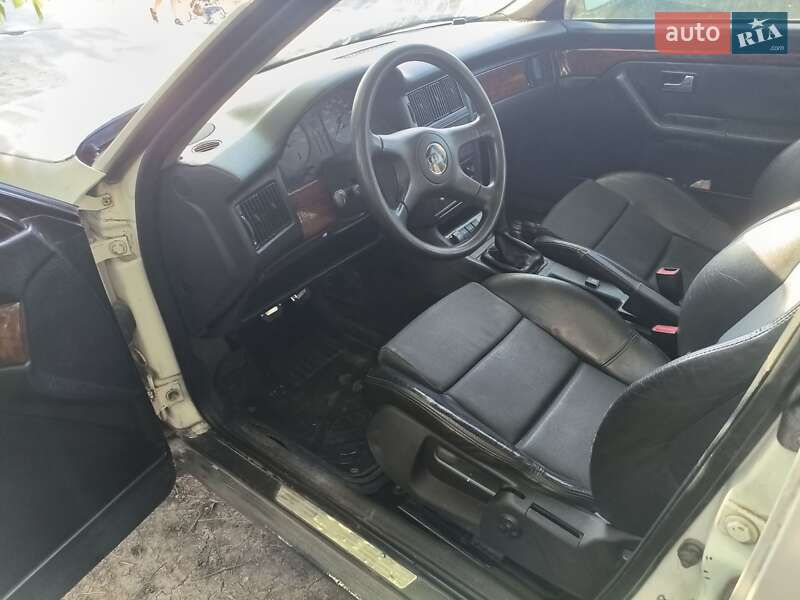 Седан Audi 80 1993 в Запорожье