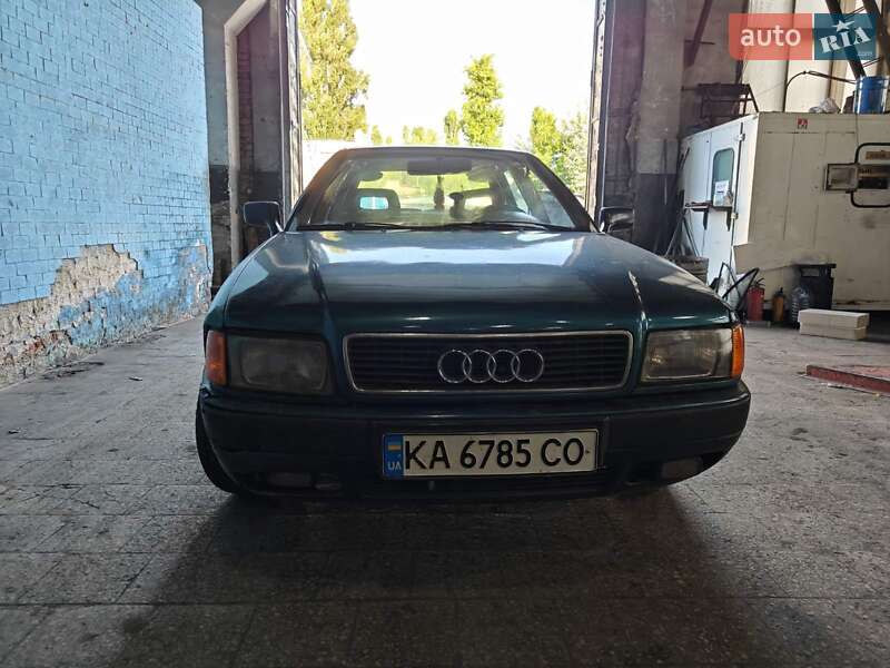 Седан Audi 80 1992 в Киеве фото 2 Седан Audi 80 1992 в Киеве