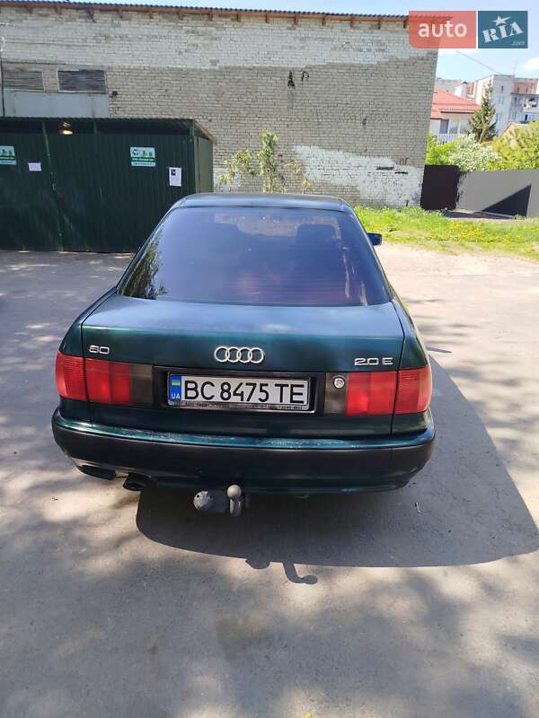 Седан Audi 80 1994 в Львові