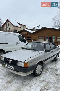 Audi 80  1985
