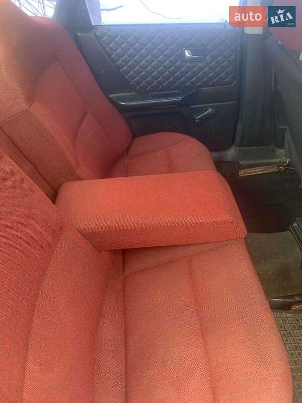 Седан Audi 80 1991 в Ратным