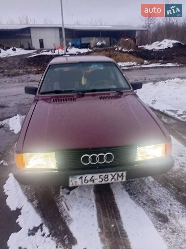 Audi 80