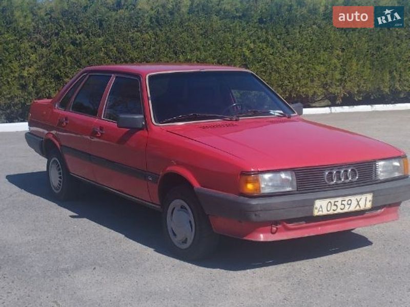 Седан Audi 80 1986 в Слобожанському