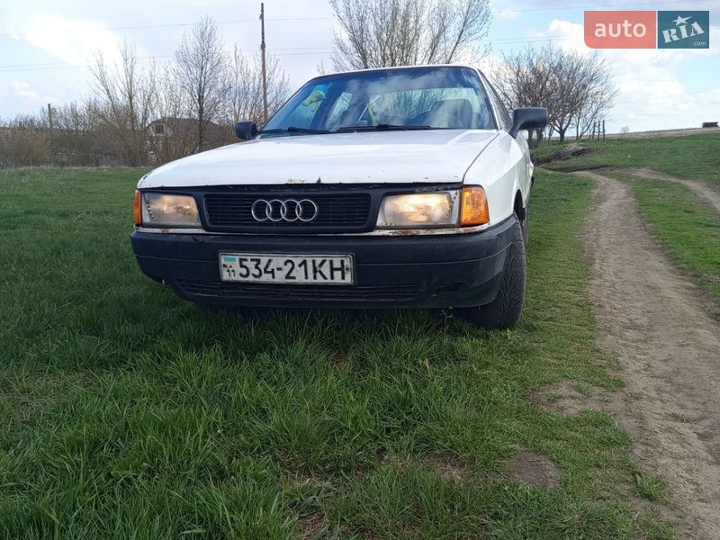 Седан Audi 80 1988 в Тульчині